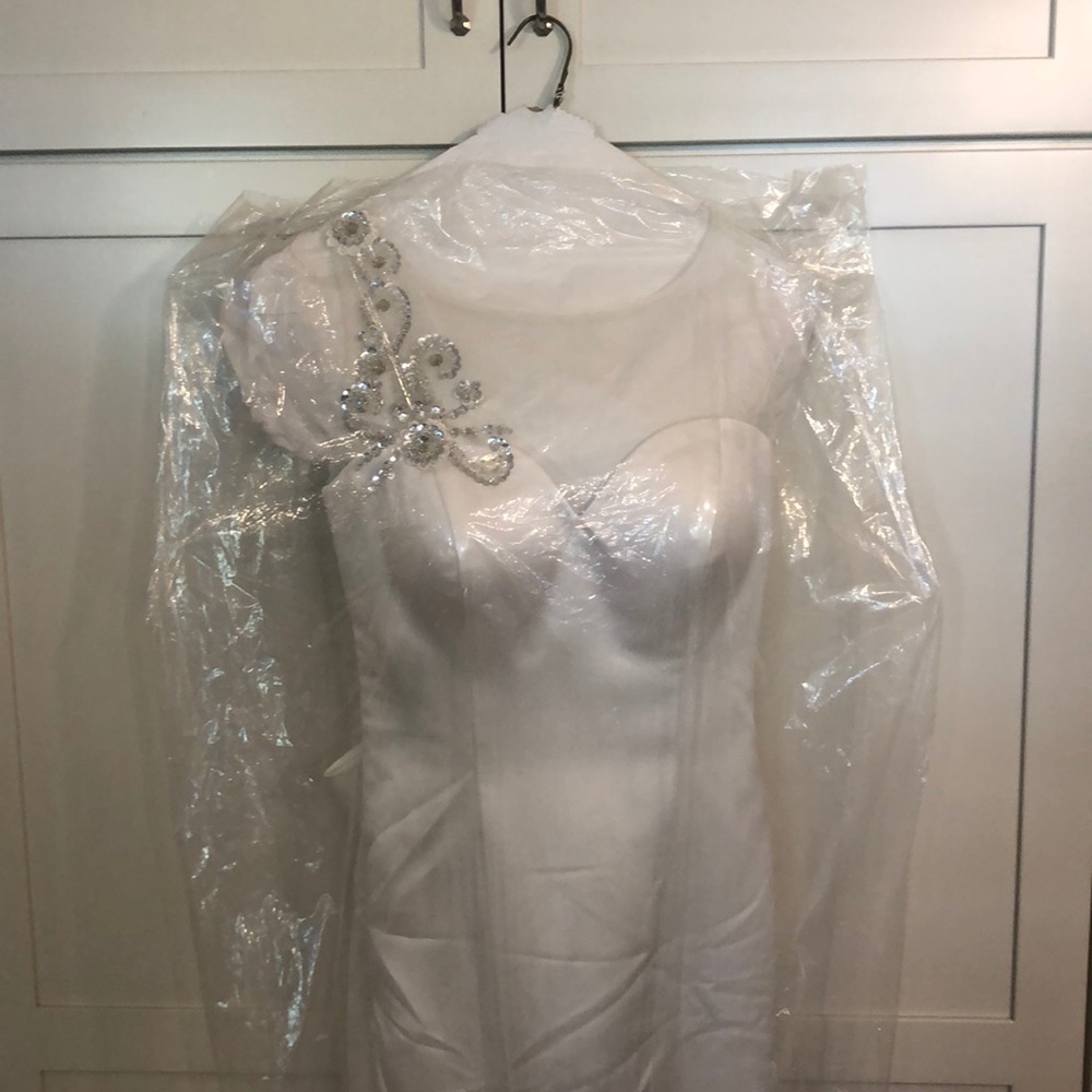 Wedding dress